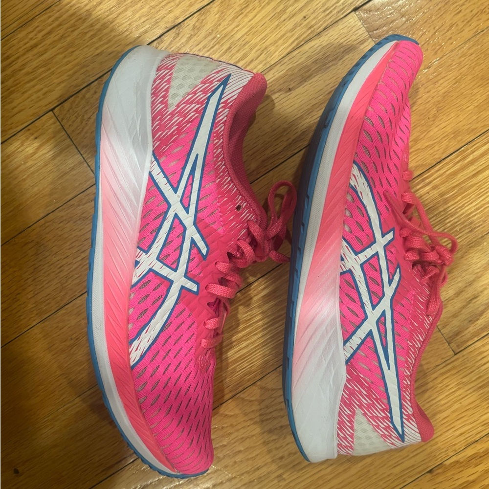 ASICS Hyper Speed Women's Running Shoe - sz 7.5